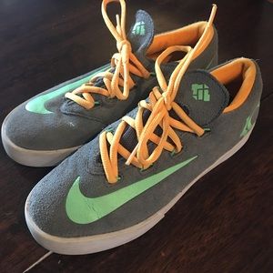 Nike KD sneakers, size 3.5y
